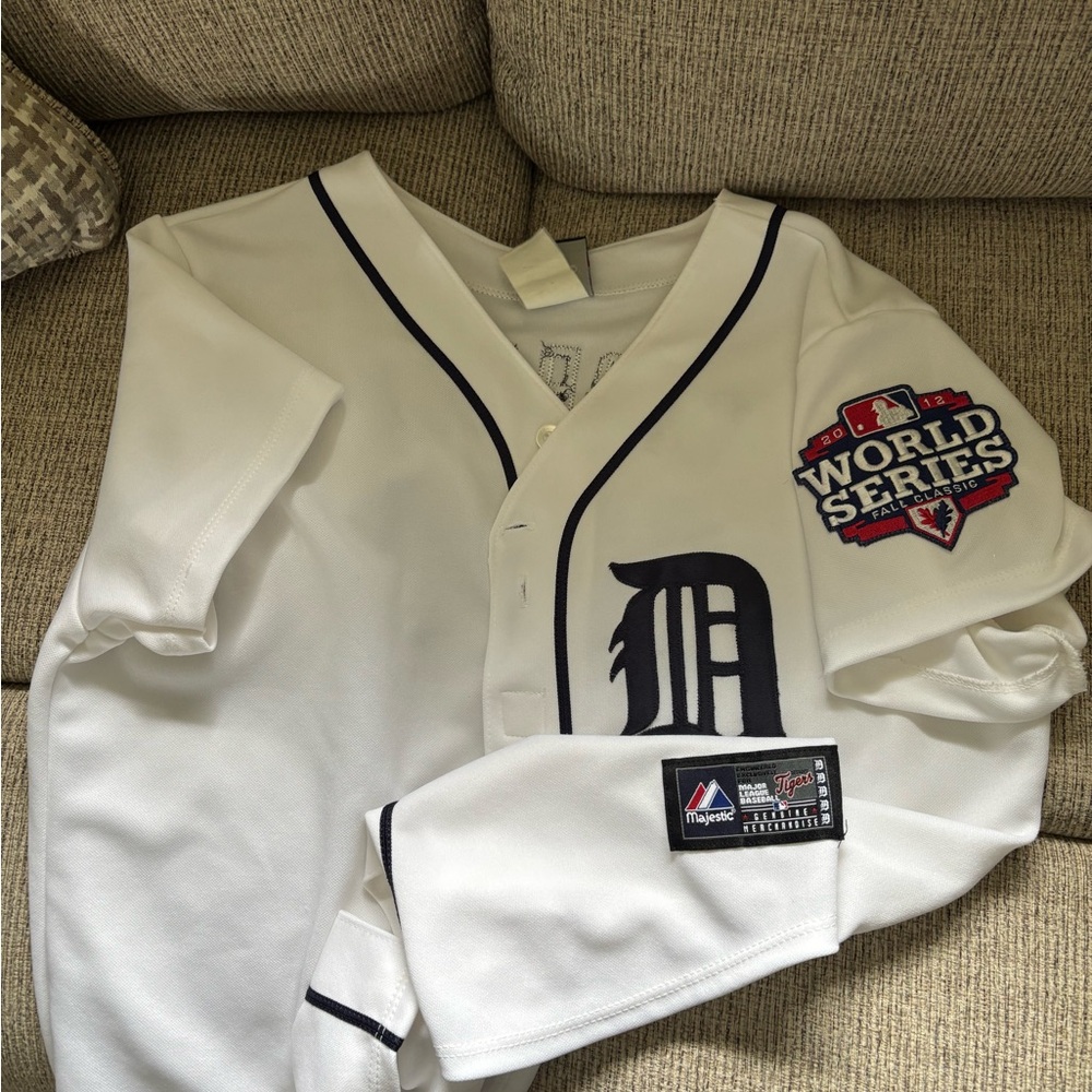Majestic White Womans World Series Jersey